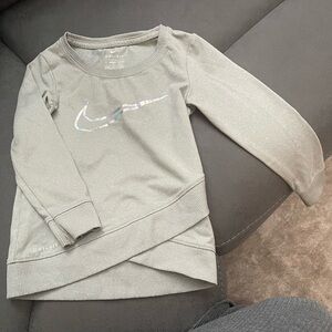 Nike Long-Sleeve 2T